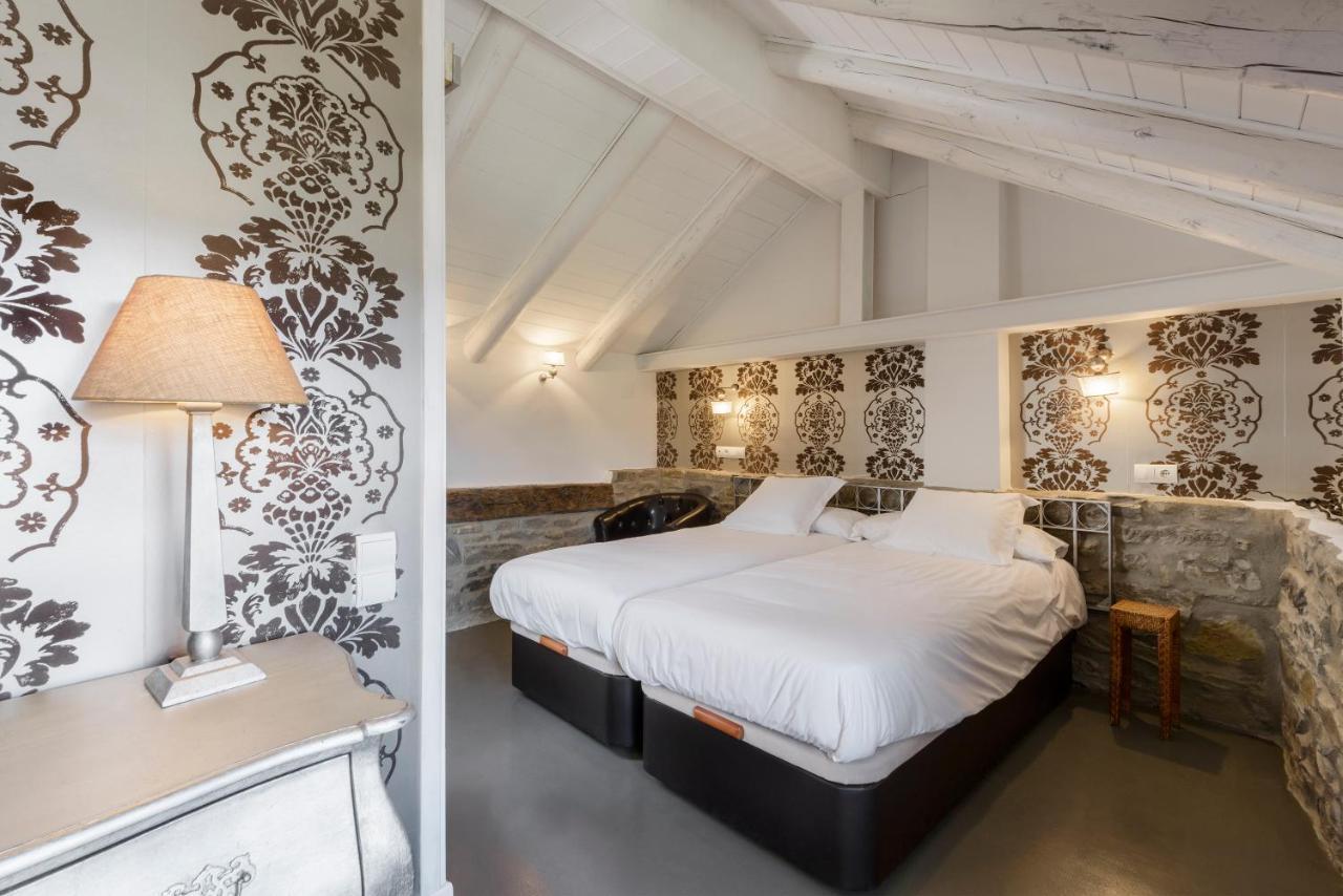 Casas Pirineos Lägenhet Sabiñánigo Exteriör bild